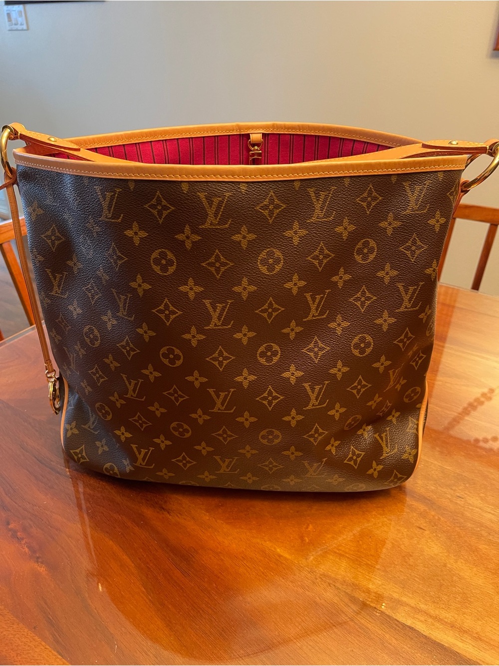 Louis Vuitton Delightful MM Monogram Canvas Duffel with Light Natural Trim - Picture 2 of 12